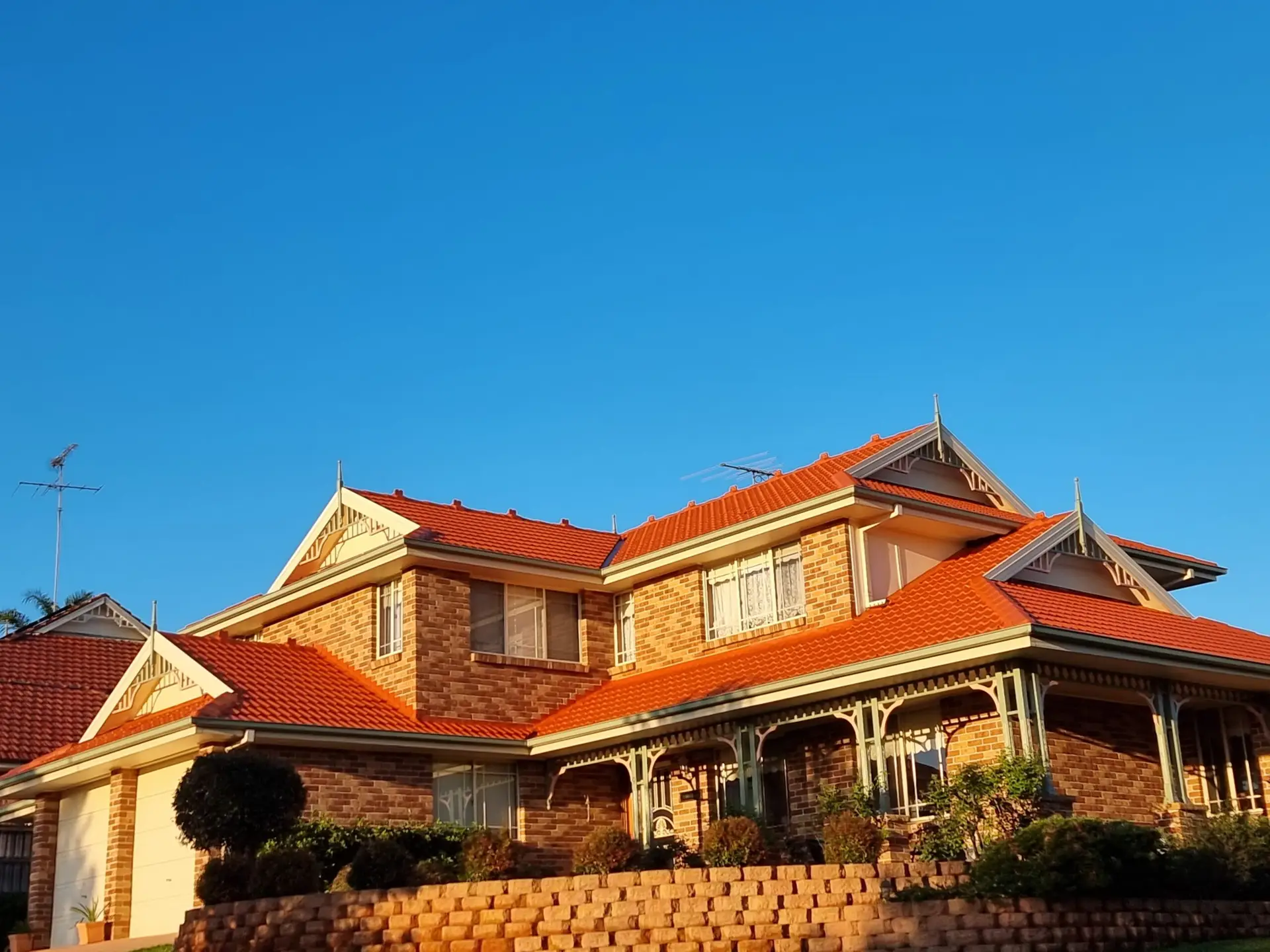 Dulux Acratex Registered Roof Applicator Dulux Acratex Registered Roof Applicator is your go-to solution for achieving a flawless and durable roof finish. Designed for professional use, this high-quality applicator ensures even coverage and superior adhesion, making it ideal for a variety of roofing materials. With its ergonomic design, you can work efficiently and comfortably, reducing fatigue during long application sessions.